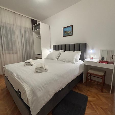 Morosini Apartments Биоград-на-Мору Экстерьер фото